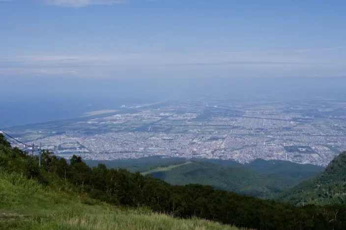 標高1,023m手稲山登山はガレ場が大変、手稲神社奥宮と山頂からの絶景