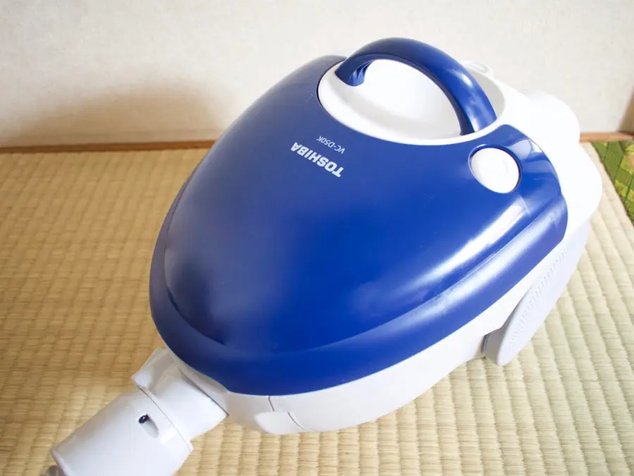 安い掃除機は東芝の紙パック式が普通に使いやすい。VC-D50K - おささるろぐ