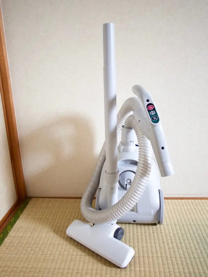 安い掃除機は東芝の紙パック式が普通に使いやすい。VC-D50K - おささるろぐ