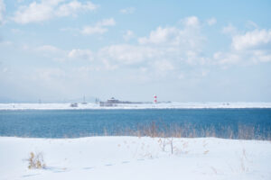 石狩川河口、対岸の石狩灯台