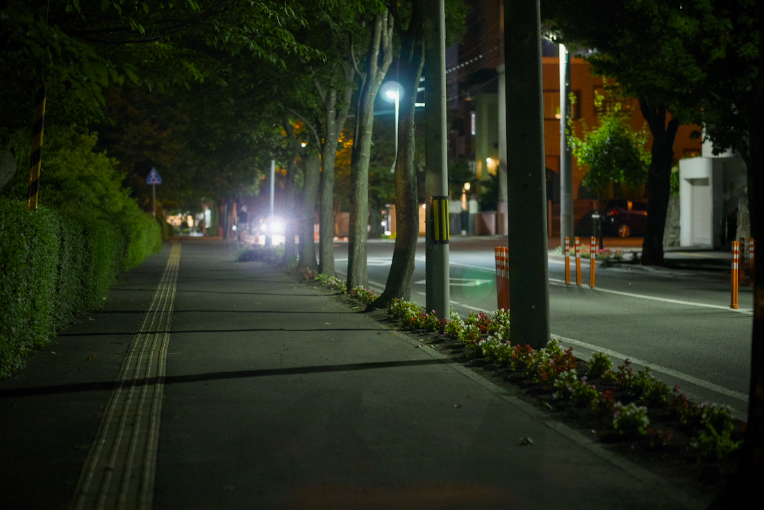 札幌で夜の散歩、羊ヶ丘中央線