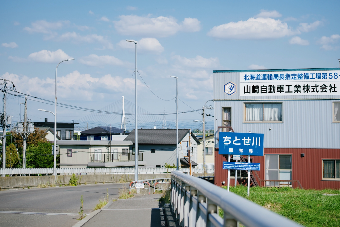 市街地東光通りを東へ進んでいく